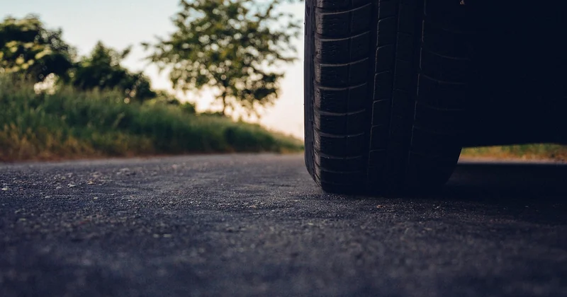 Comment corriger le sous-virage au volant : la technique qui fonctionne vraiment